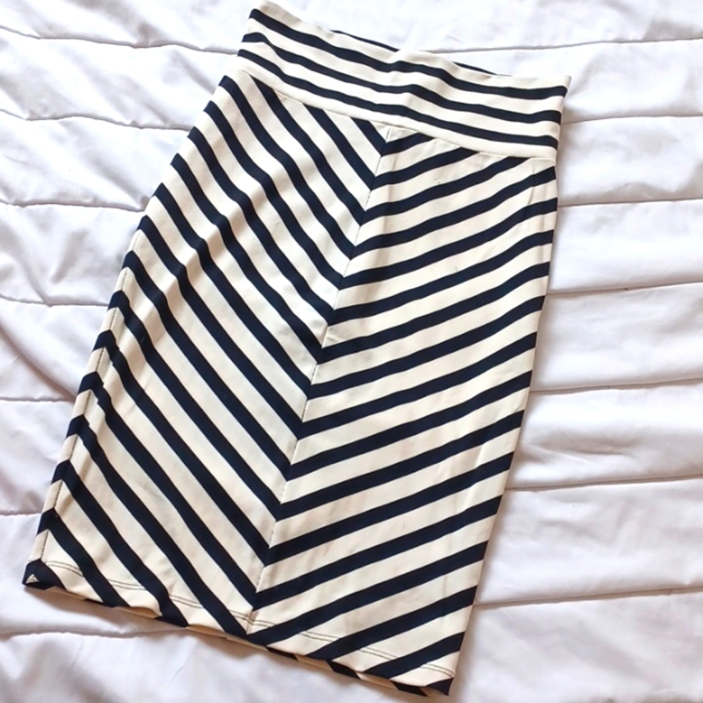 bebe Skirt